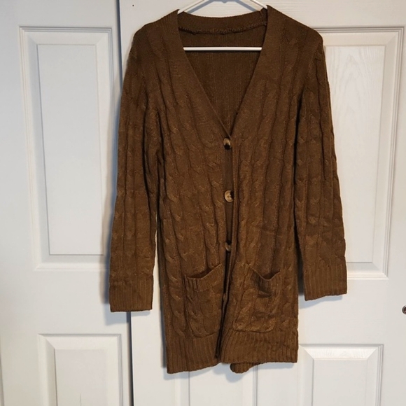 Cardigan - Picture 2 of 6